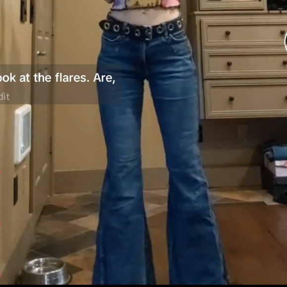 Fancy pocket 🔥flare bellbottom Jeans w/no back pockets!Copy- only have one pair! - Picture 8 of 10